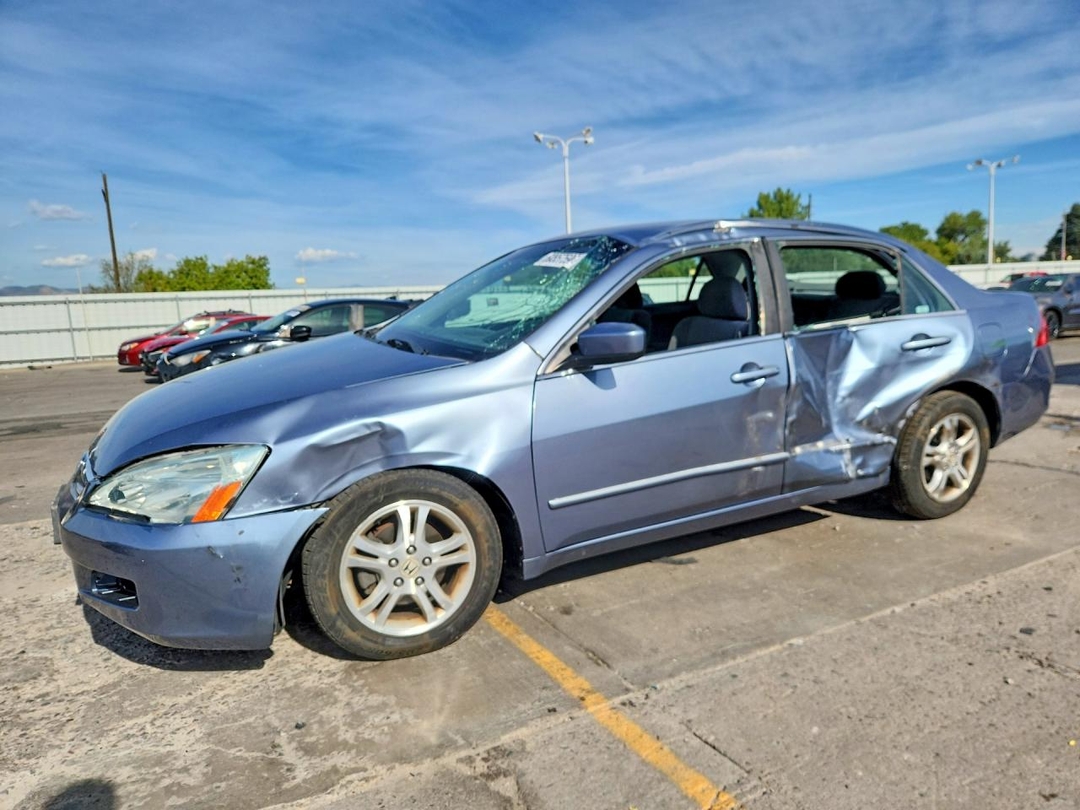 Вид 2007 HONDA ACCORD SE, угол 1