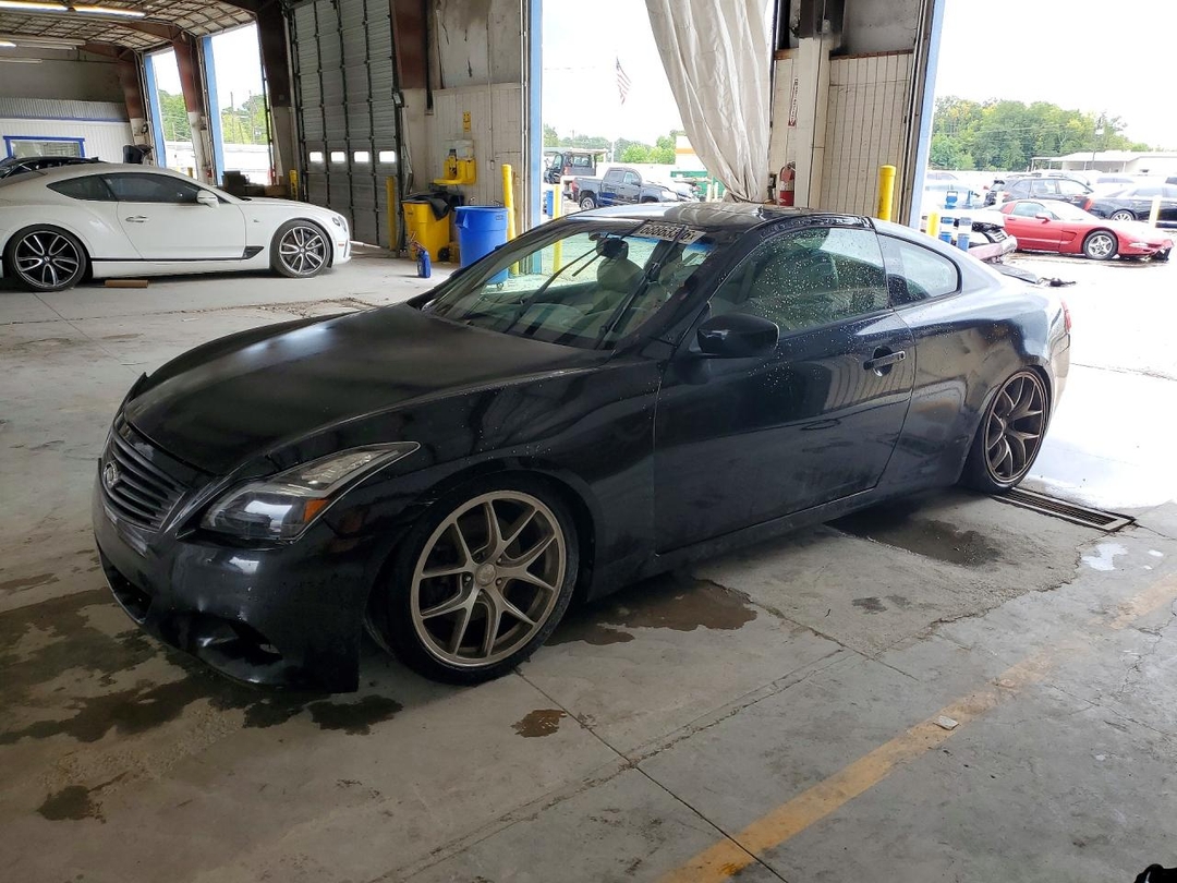 Vue de 2008 INFINITI G37 BASE, angle 1