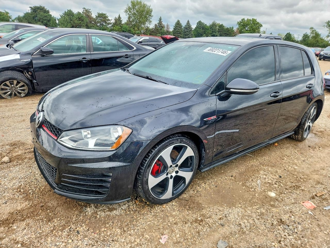 Вид 2017 VOLKSWAGEN GTI S, угол 1