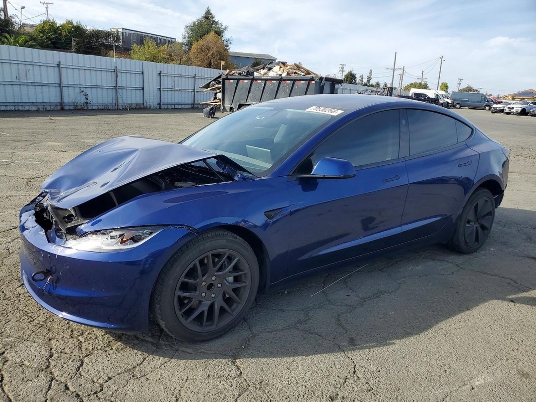 Vue de 2025 TESLA MODEL 3, angle 1