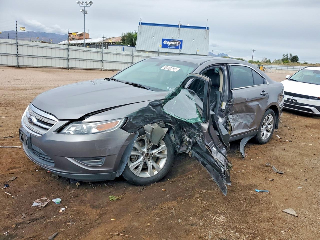 منظر 2012 FORD TAURUS SEL، زاوية 1