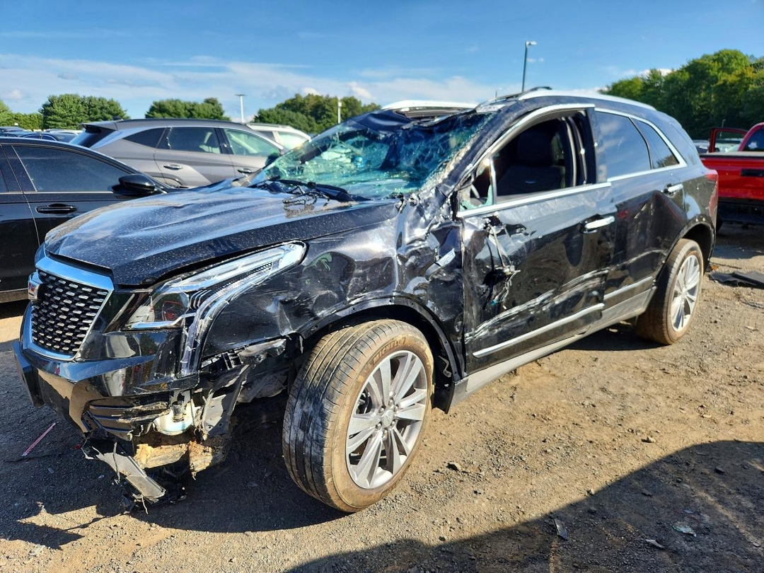Вид 2024 CADILLAC XT5 PREMIUM LUXURY, угол 1