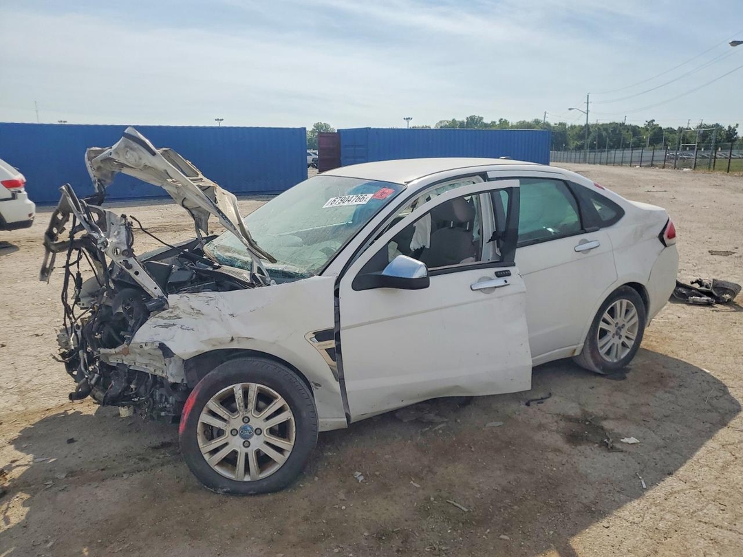 Vue de 2008 FORD FOCUS SE, angle 1