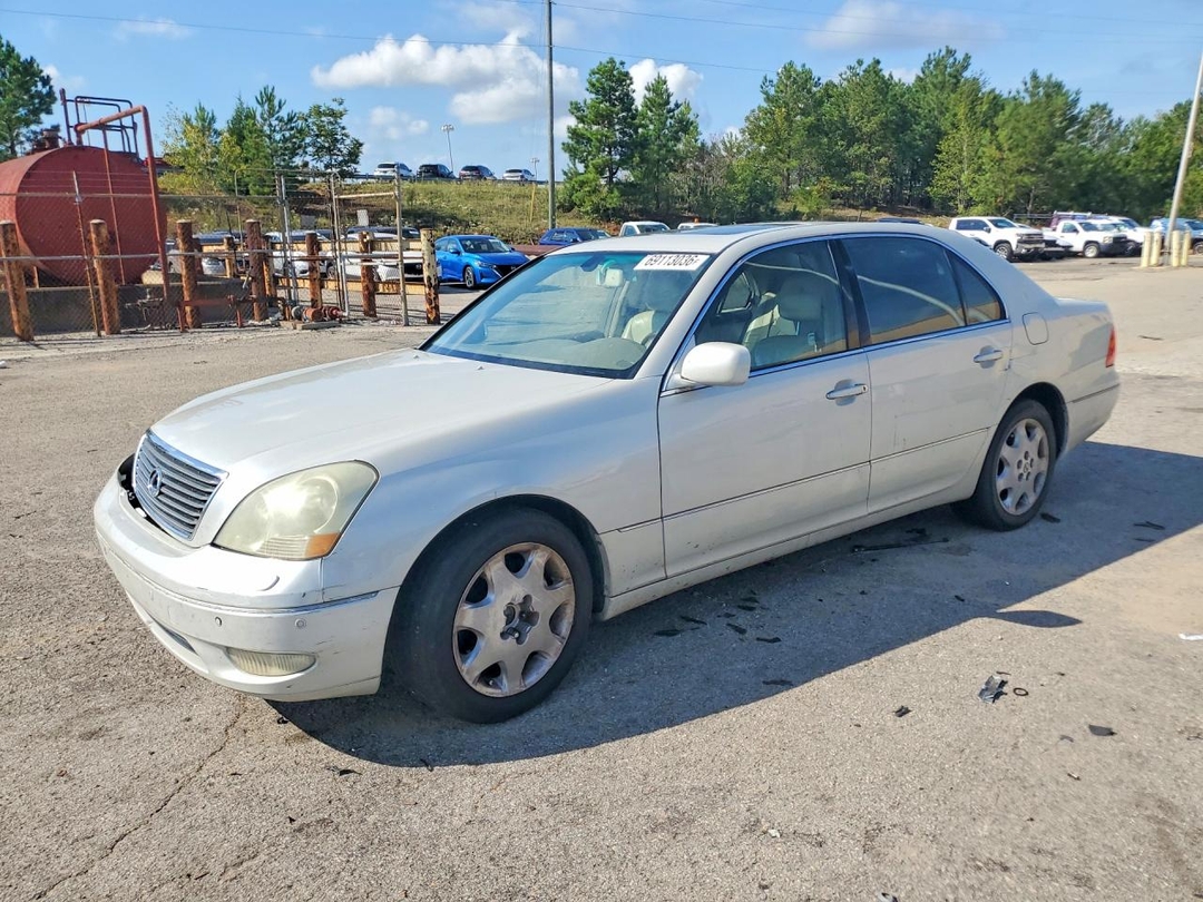 Vue de 2001 LEXUS LS 430, angle 1