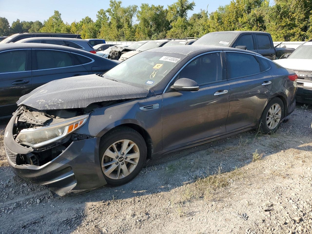 منظر 2017 KIA OPTIMA LX، زاوية 1