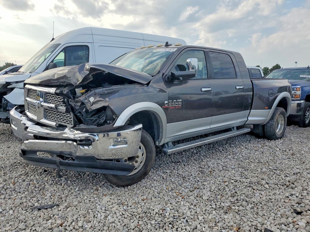 منظر 2015 RAM 3500 LARAMIE، زاوية 1
