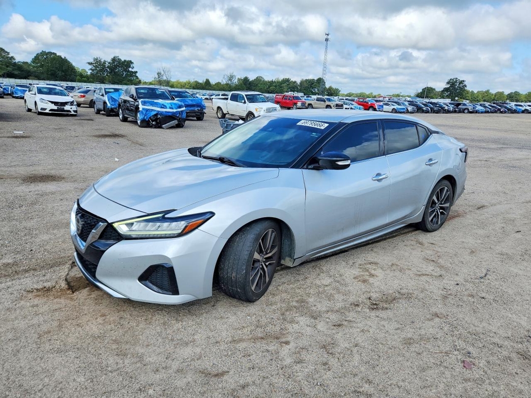 Вид 2020 NISSAN MAXIMA SV, угол 1