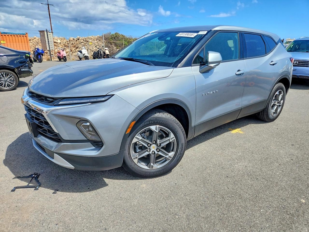 Vue de 2025 CHEVROLET BLAZER 2LT, angle 1