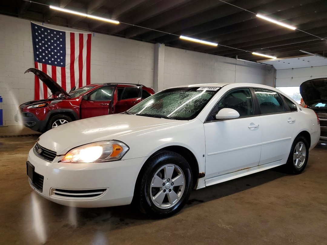 Vue de 2009 CHEVROLET IMPALA 1LT, angle 1