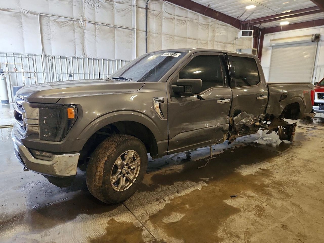 Vue de 2021 FORD F150 SUPERCREW, angle 1