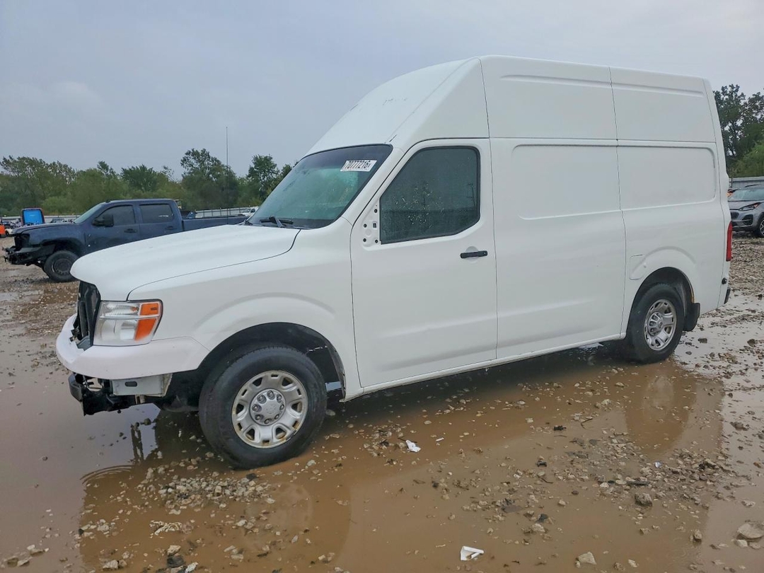 منظر 2019 NISSAN NV 2500 HD SV، زاوية 1