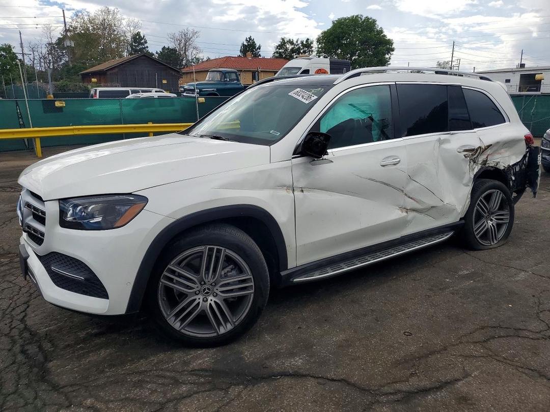 منظر 2022 MERCEDES-BENZ GLS 450 4MATIC، زاوية 1