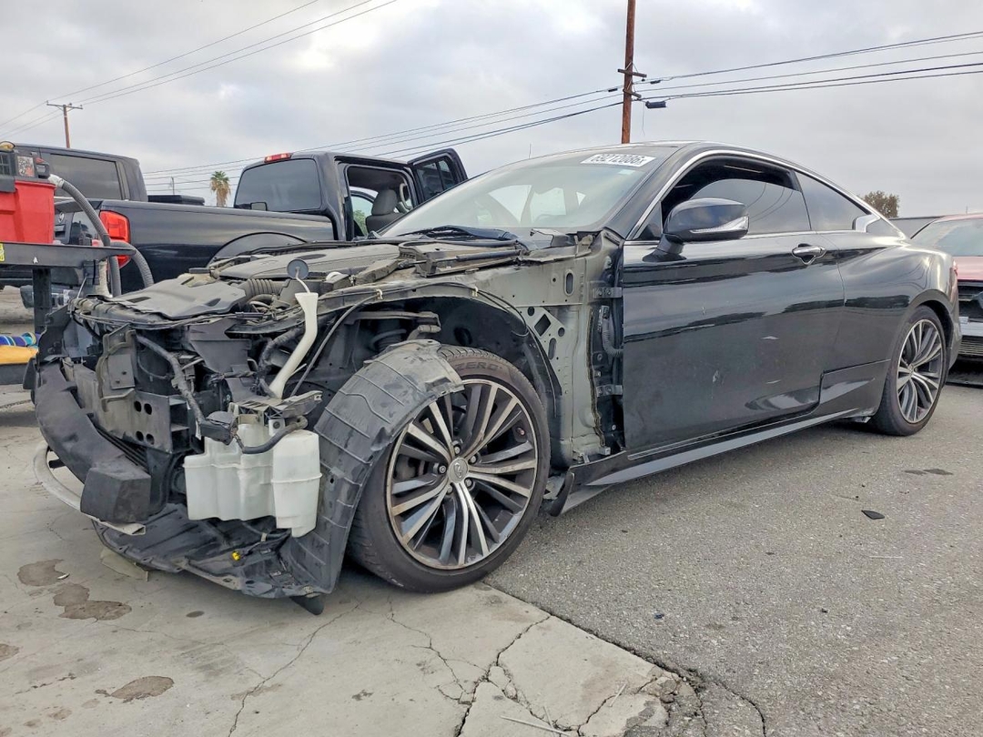 Vue de 2017 INFINITI Q60 2.0T PREMIUM, angle 1