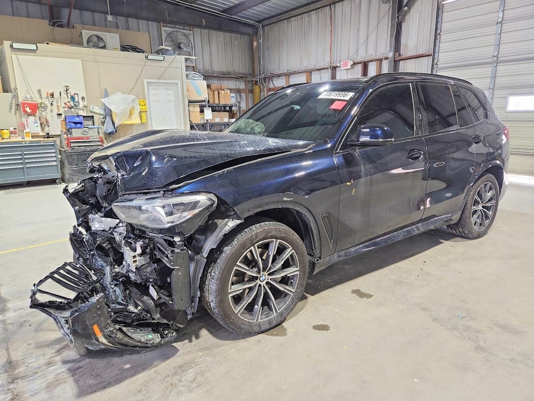 Vue de 2023 BMW X5 XDRIVE40I, angle 1