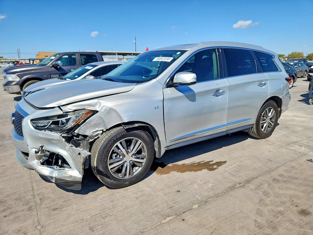 Вид 2020 INFINITI QX60 LUXE, угол 1