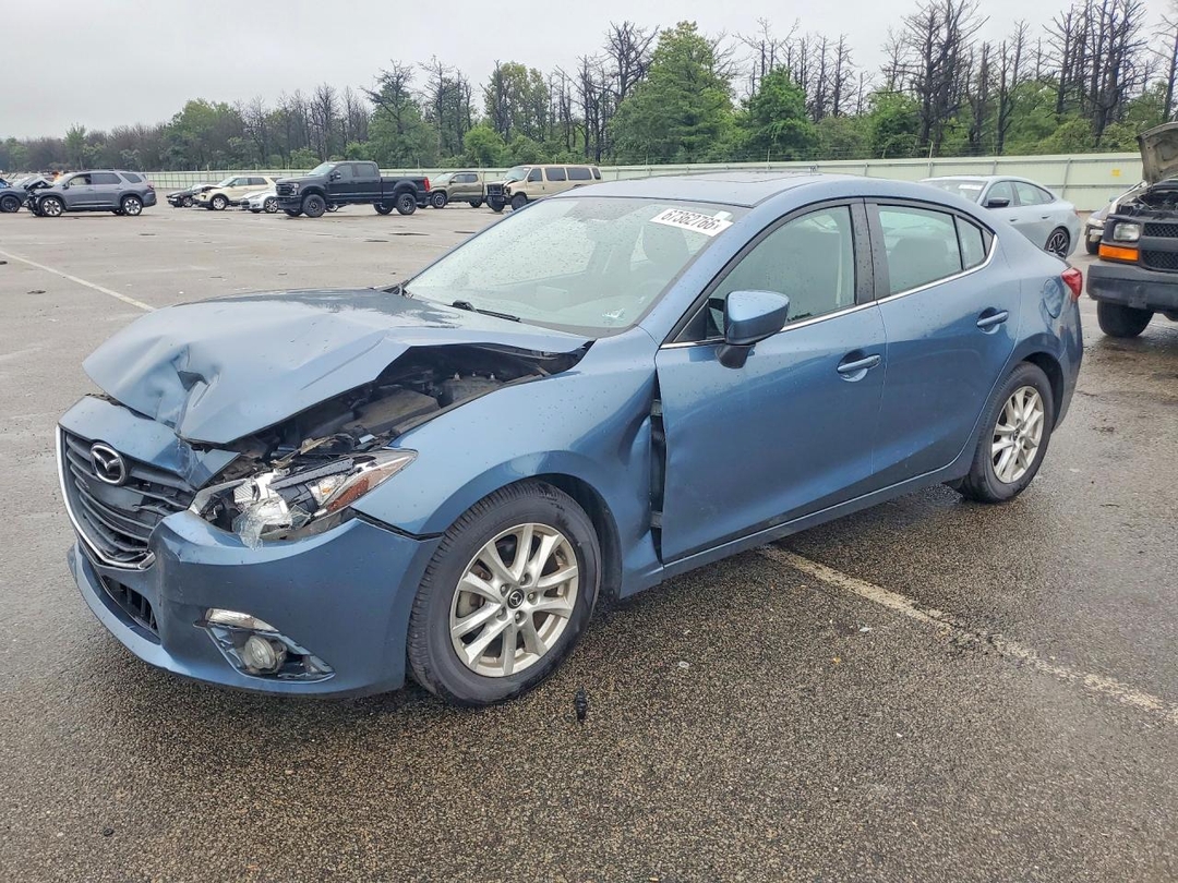 Vue de 2016 MAZDA 3 GRAND TOURING, angle 1