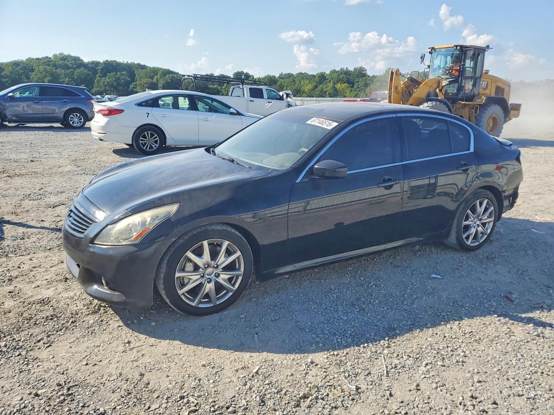 Vue de 2010 INFINITI G37 SEDAN BASE, angle 1