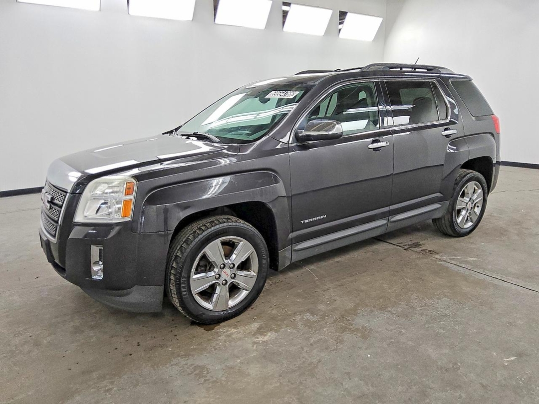 منظر 2015 GMC TERRAIN SLT، زاوية 1