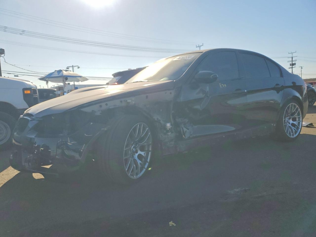 Вид 2011 BMW M3, угол 1