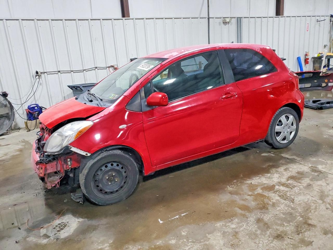 Vue de 2007 TOYOTA YARIS BASE, angle 1