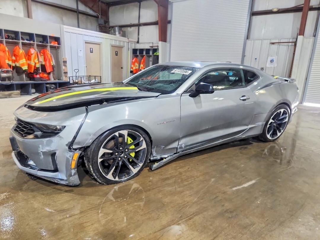 Vista de 2023 CHEVROLET CAMARO LT, ángulo 1