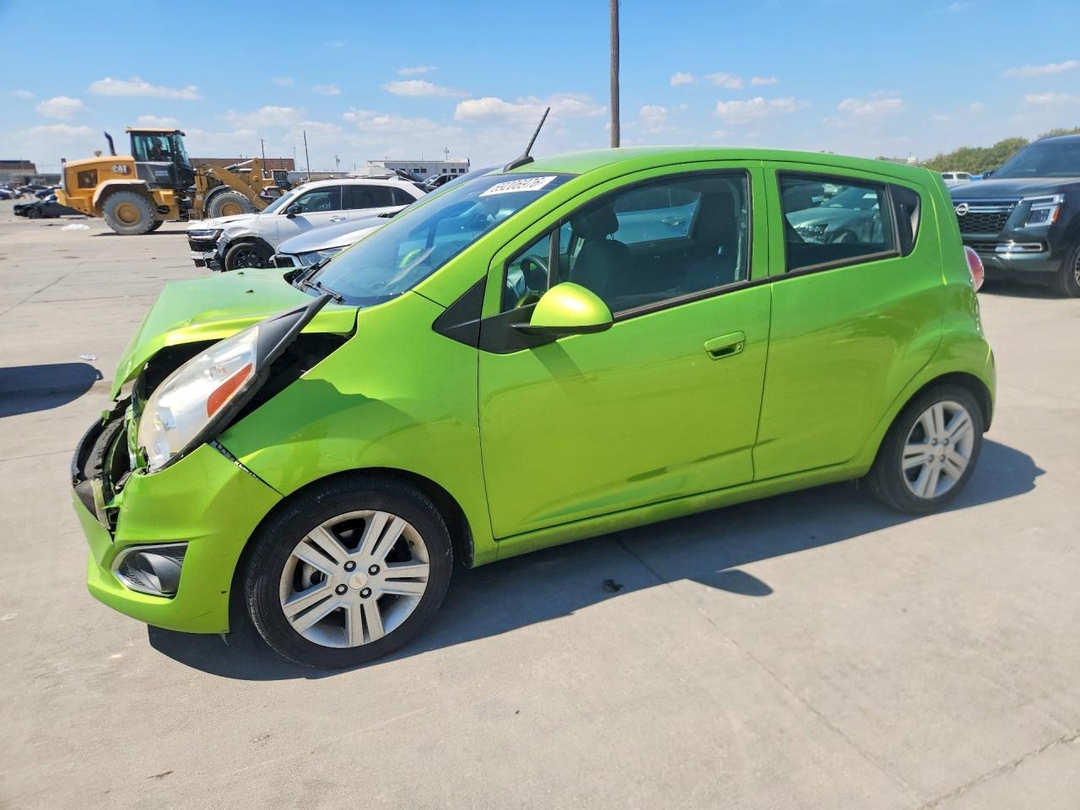 منظر 2014 CHEVROLET SPARK 1LT، زاوية 1