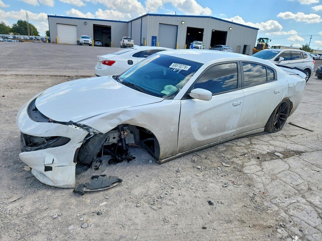 Vista de 2017 DODGE CHARGER SE, ángulo 1