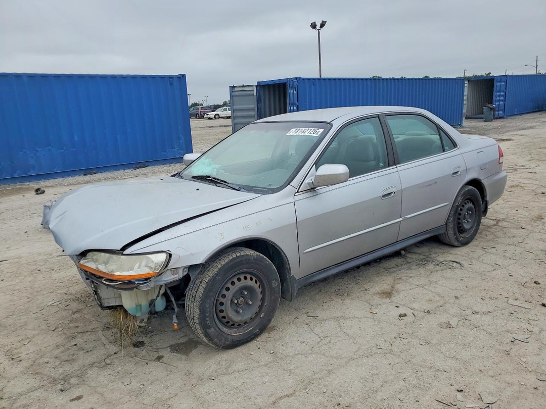 Вид 2001 HONDA ACCORD LX, угол 1