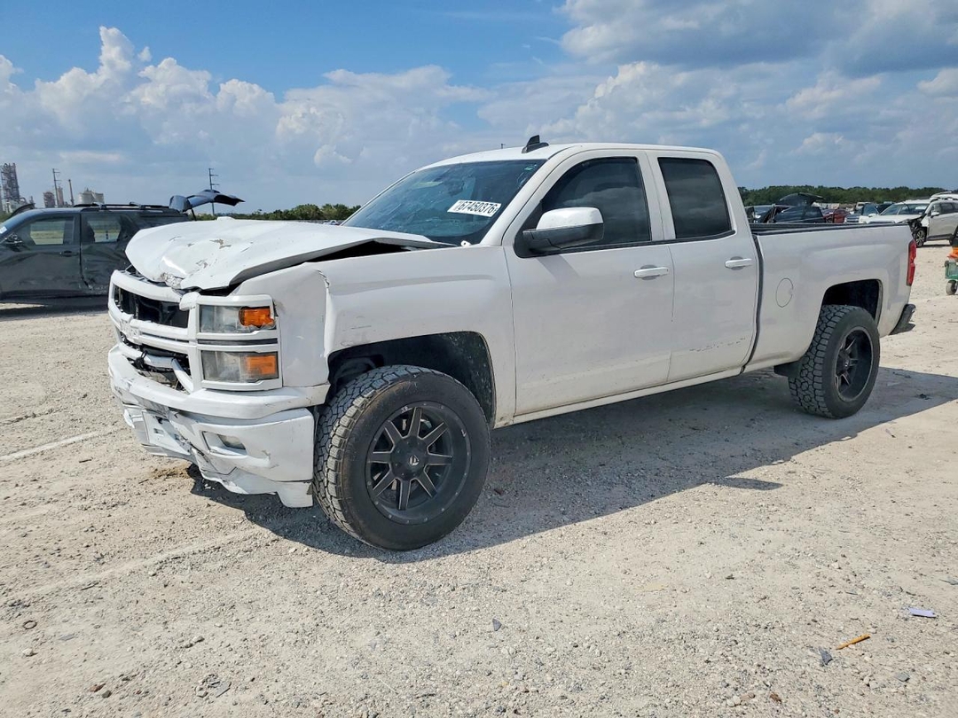 Vista de 2015 CHEVROLET SILVERADO C1500 LT, ángulo 1