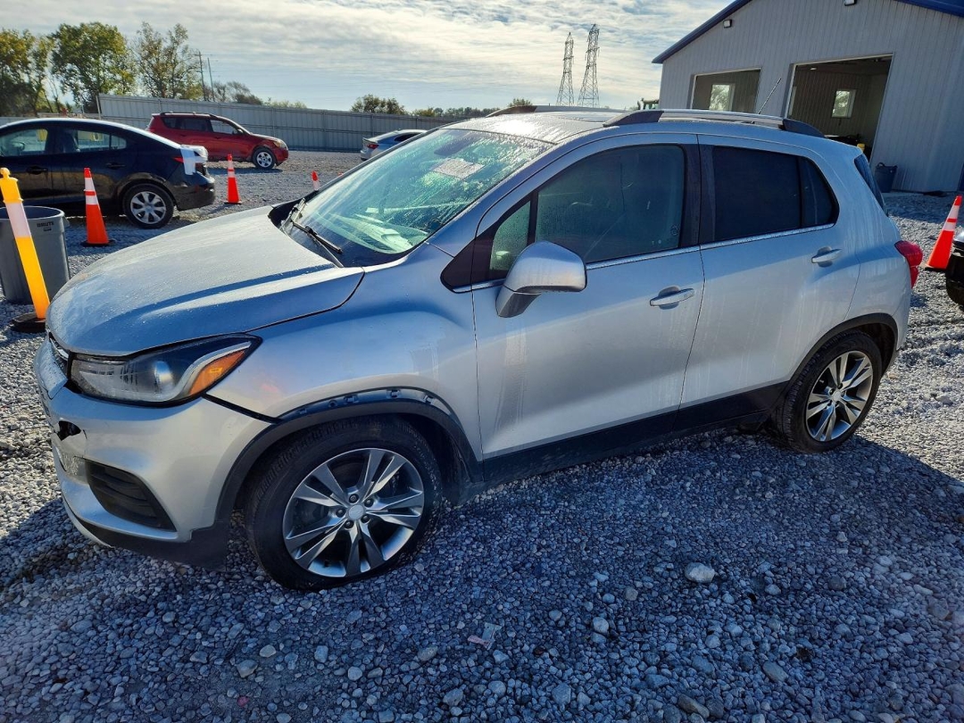 Vedere 2020 CHEVROLET TRAX 1LT, unghi 1