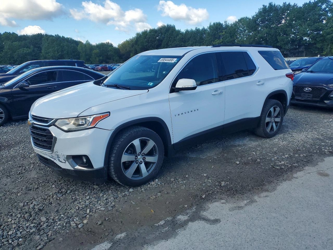 Вид 2019 CHEVROLET TRAVERSE LT, угол 1