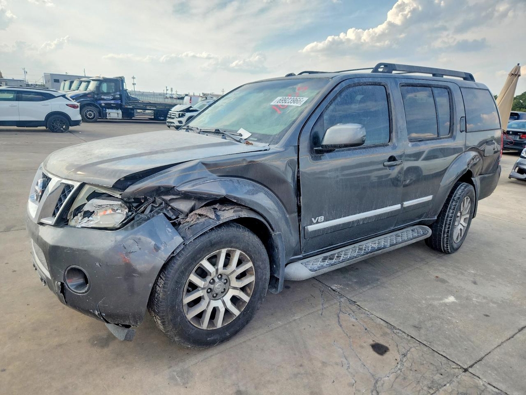 منظر 2008 NISSAN PATHFINDER SE V8، زاوية 1