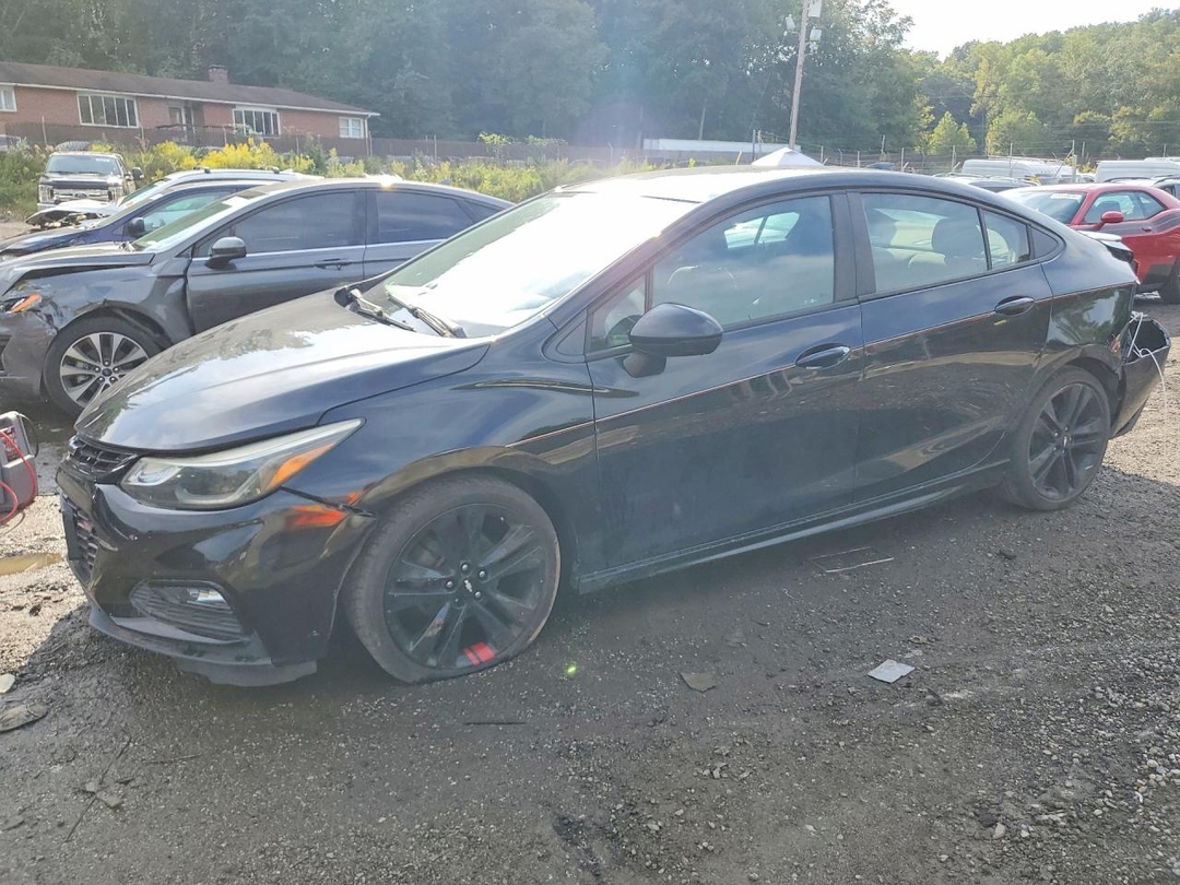 Vedere 2018 CHEVROLET CRUZE LT, unghi 1