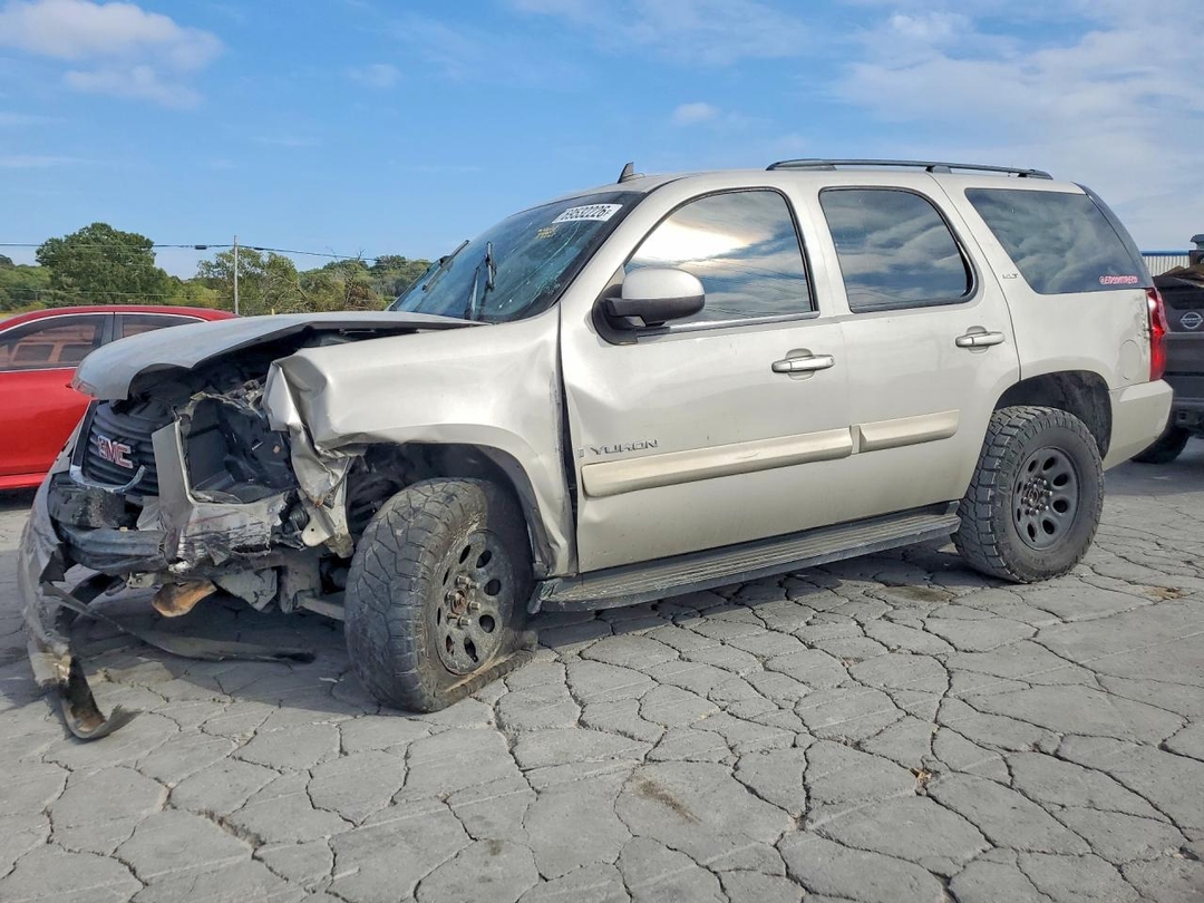 Vista de 2008 GMC YUKON, ángulo 1