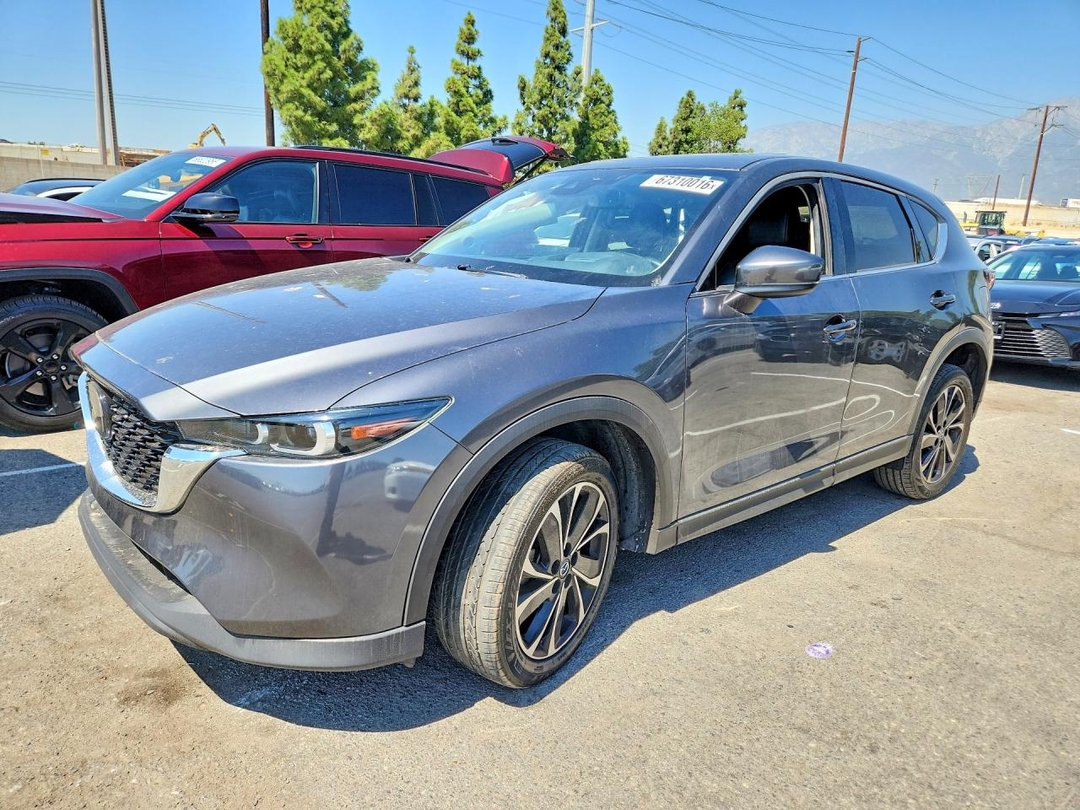 Vue de 2022 MAZDA CX-5 PREMIUM PLUS, angle 1