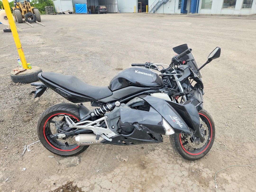 منظر 2011 KAWASAKI EX400 CB، زاوية 1