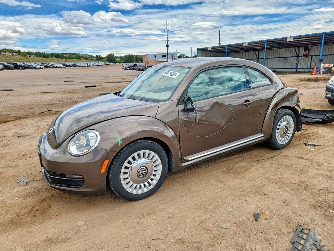 منظر 2013 VOLKSWAGEN BEETLE، زاوية 1