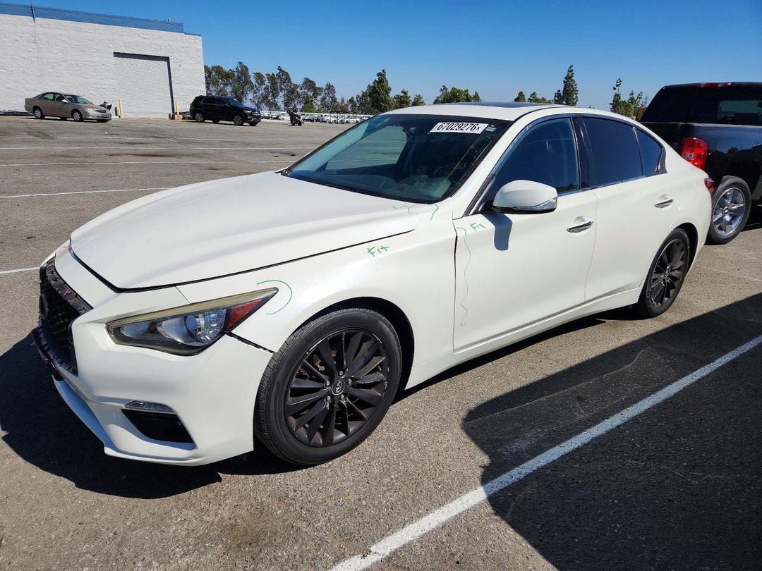 منظر 2019 INFINITI Q50 3.0T LUXE، زاوية 1
