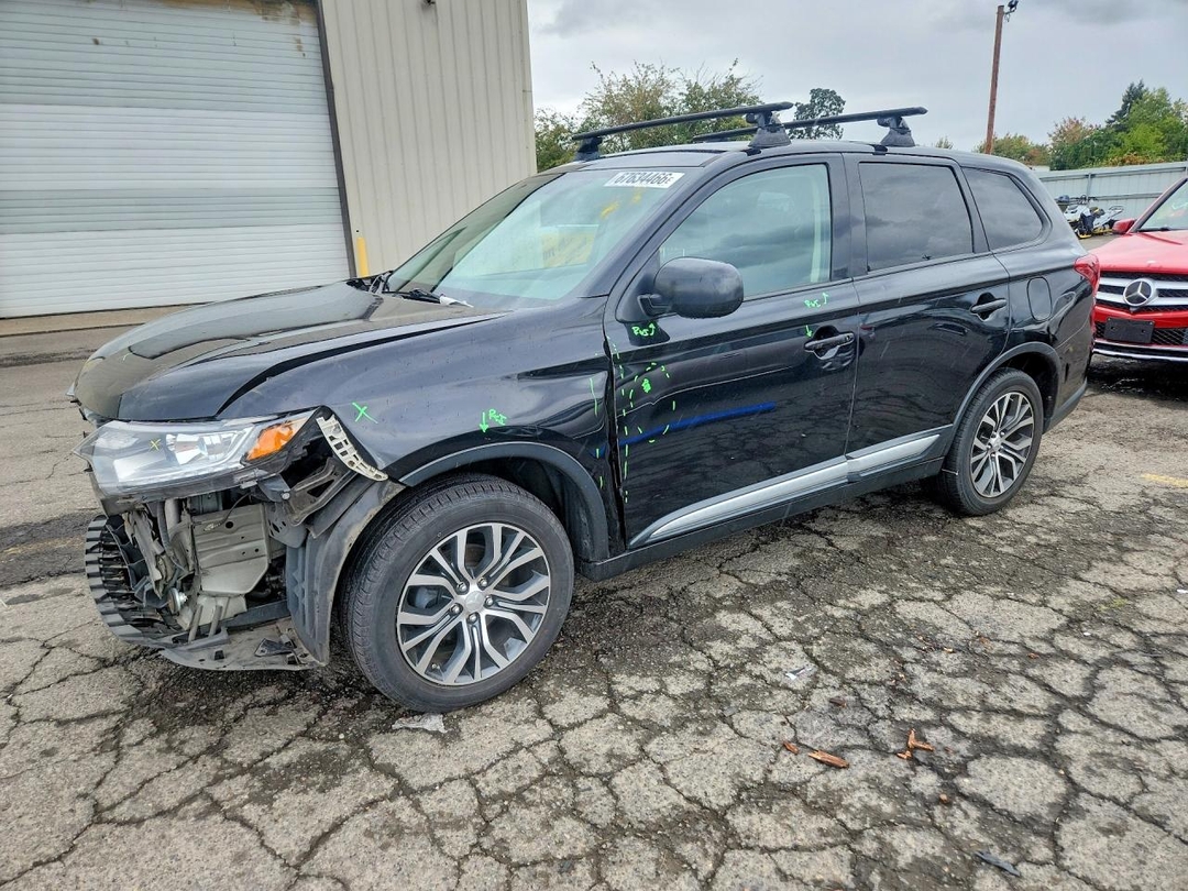 Vedere 2017 MITSUBISHI OUTLANDER ES, unghi 1