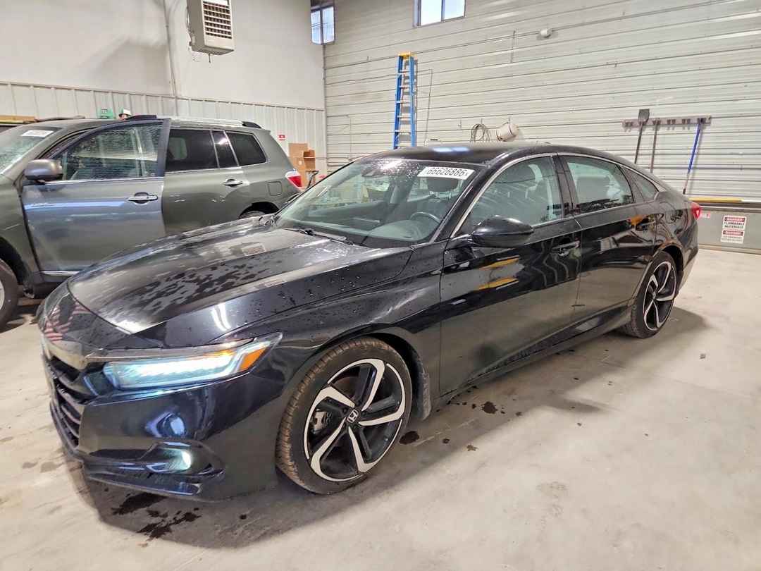 Vue de 2022 HONDA ACCORD SPORT SE, angle 1