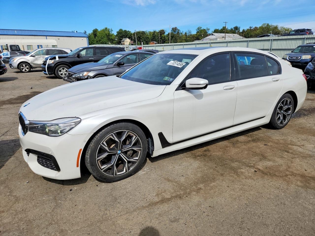 منظر 2017 BMW 740 XI، زاوية 1