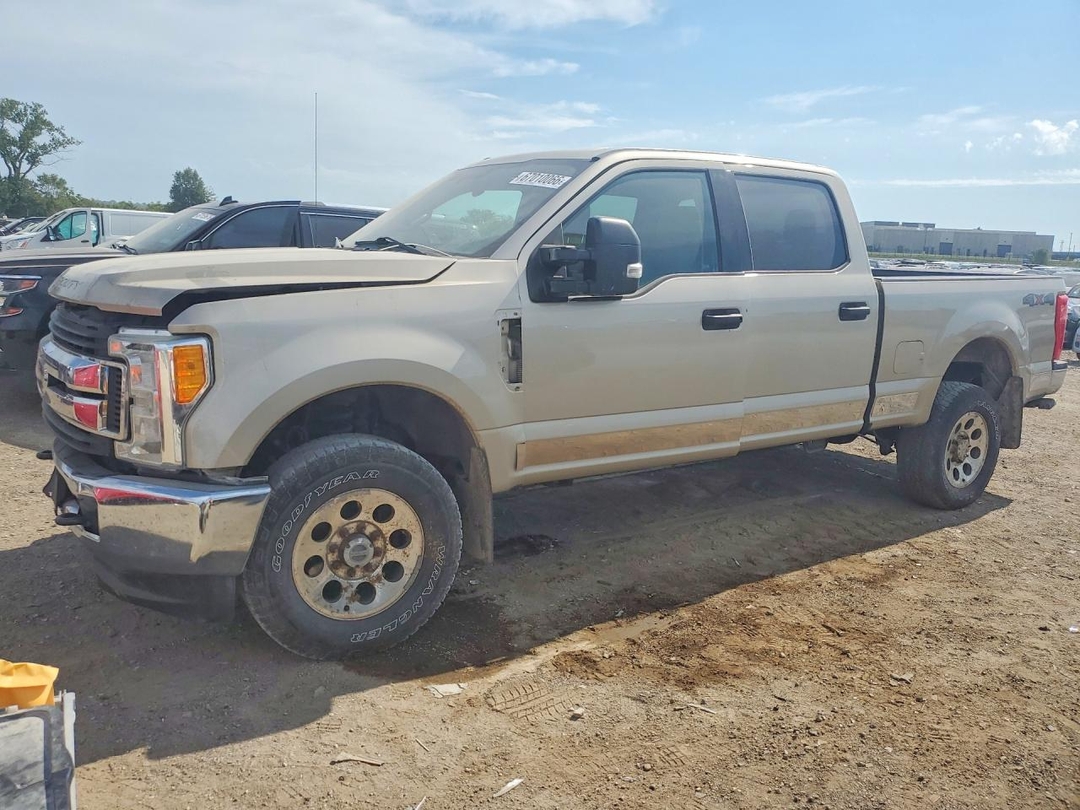 Vista de 2017 FORD F250 SUPER DUTY, ángulo 1