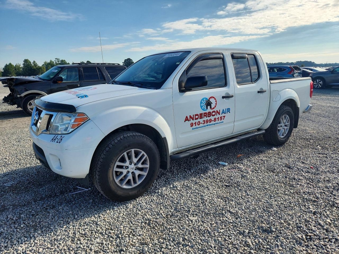 منظر 2019 NISSAN FRONTIER SV، زاوية 1