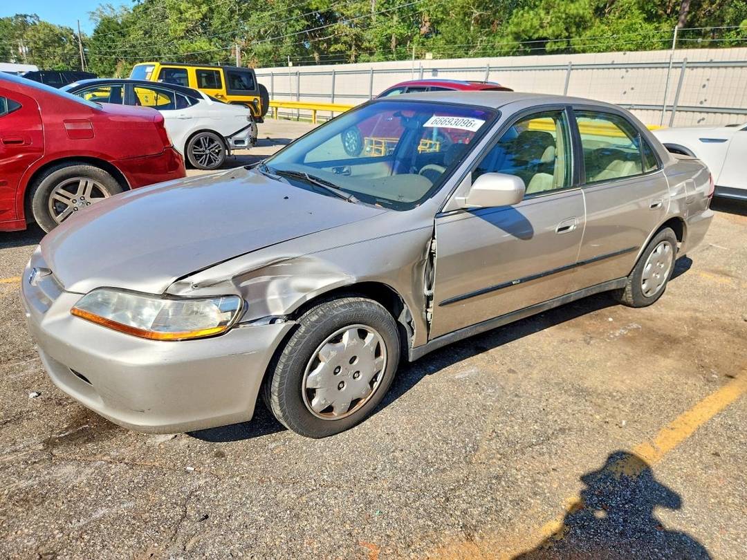 Vue de 1999 HONDA ACCORD LX, angle 1