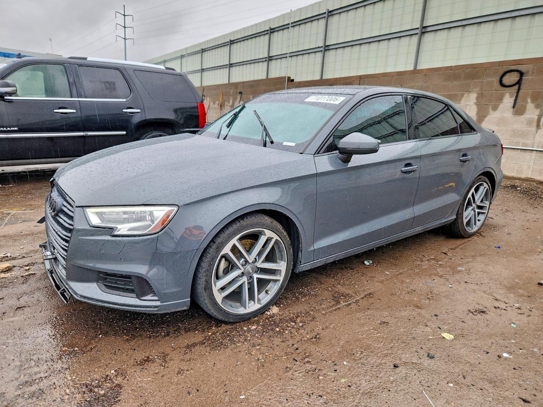 Вид 2020 AUDI A3 PREMIUM, угол 1