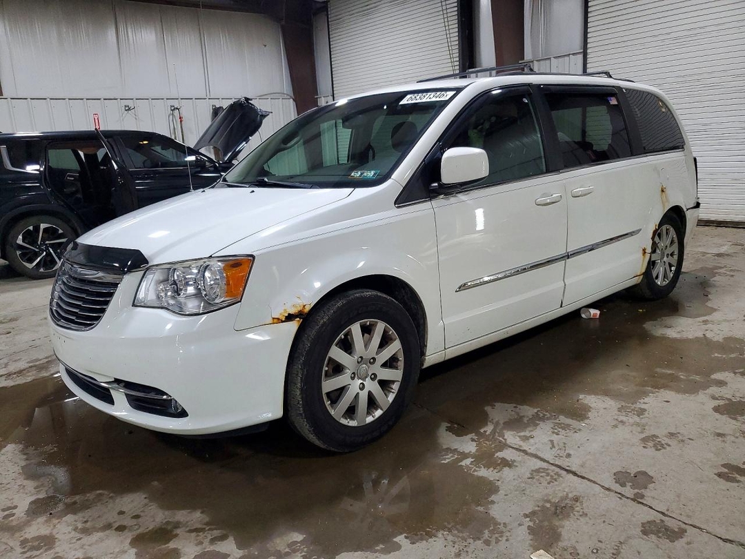 Вид 2013 CHRYSLER TOWN &amp; COUNTRY TOURING, угол 1