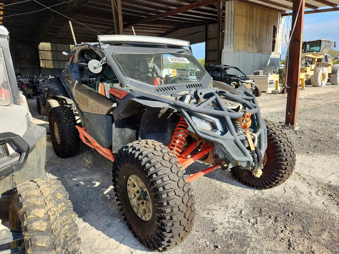 منظر 2023 CAN-AM MAVERICK X3 UTILITY VEHICLE، زاوية 1