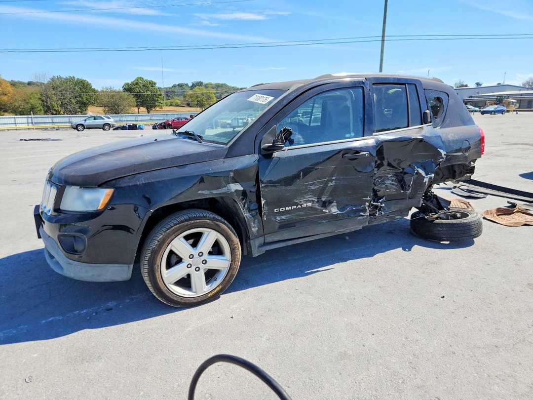 منظر 2012 JEEP COMPASS LIMITED، زاوية 1