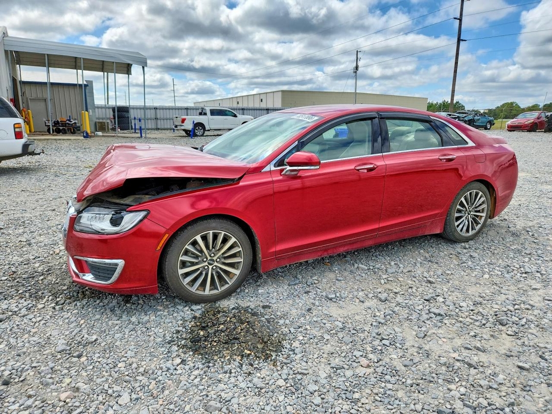 منظر 2020 LINCOLN MKZ، زاوية 1