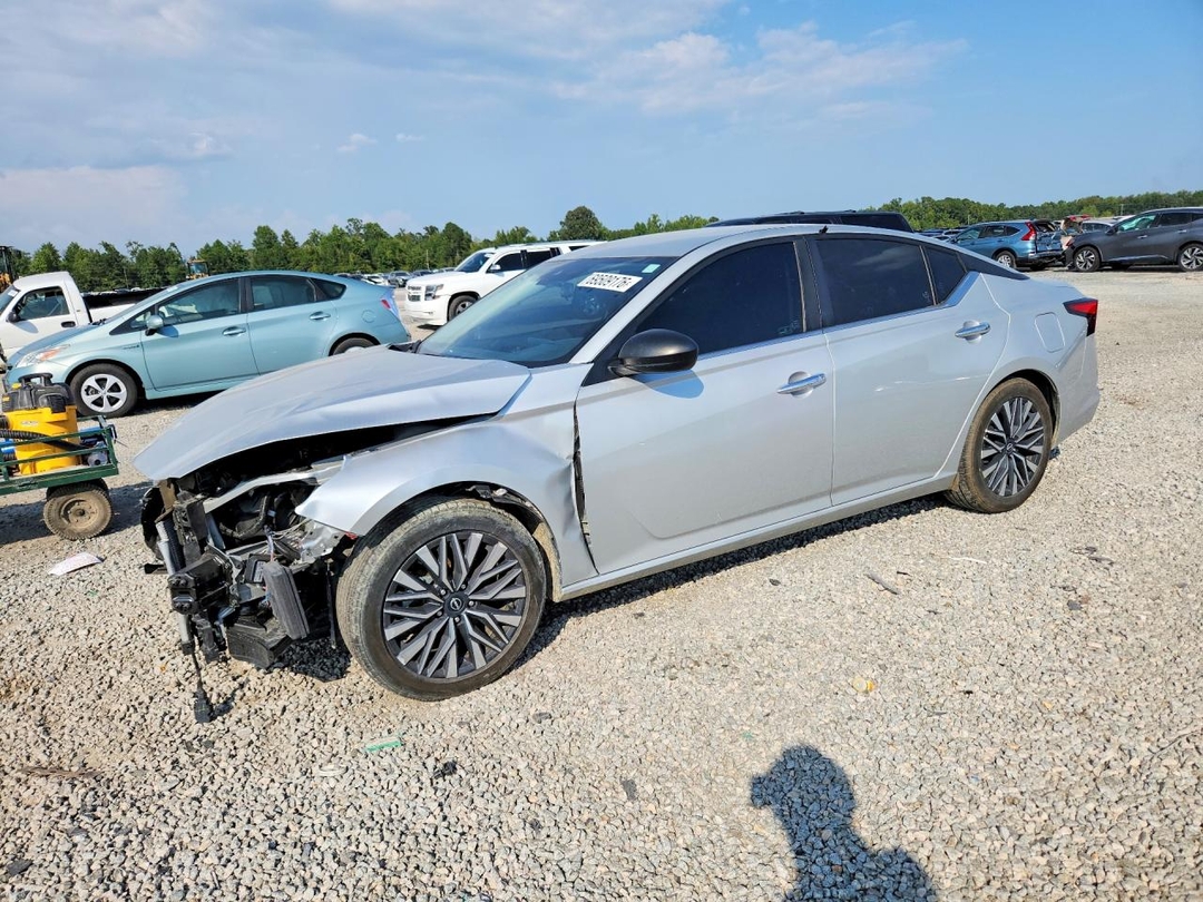 Vedere 2024 NISSAN ALTIMA SV, unghi 1